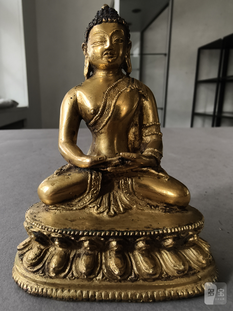 A GILT-BRONZE FIGURE OF BUDDHA SHAKYAMUNI - 图6